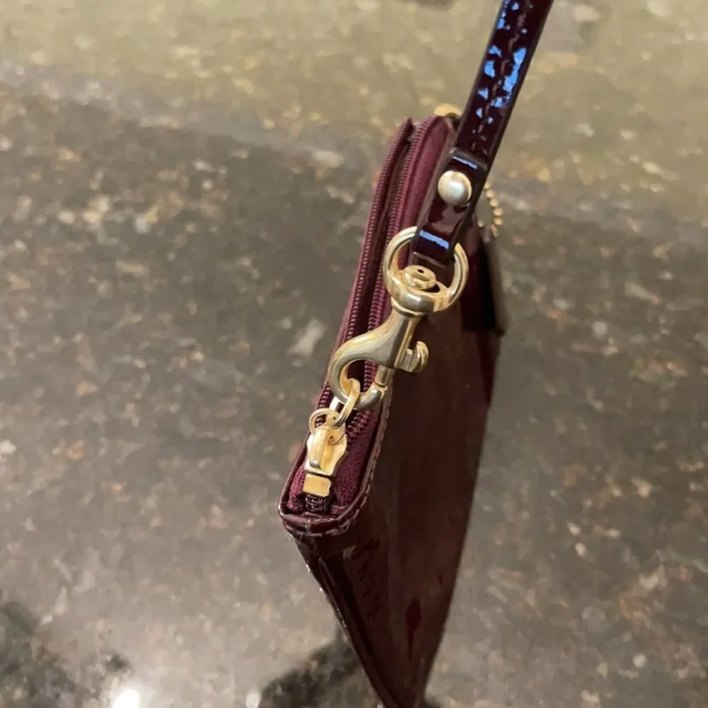 *Coach* Madison Plum Patent Glitter Wristlet EUC